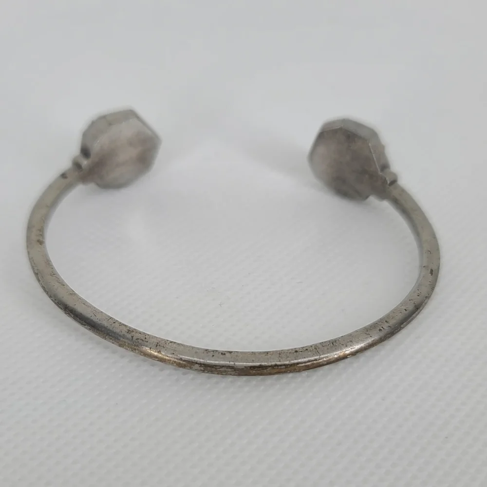 Kendra Scott Brinkley Bracelet with Gray Mother of Pearl - Picture 6 of 9